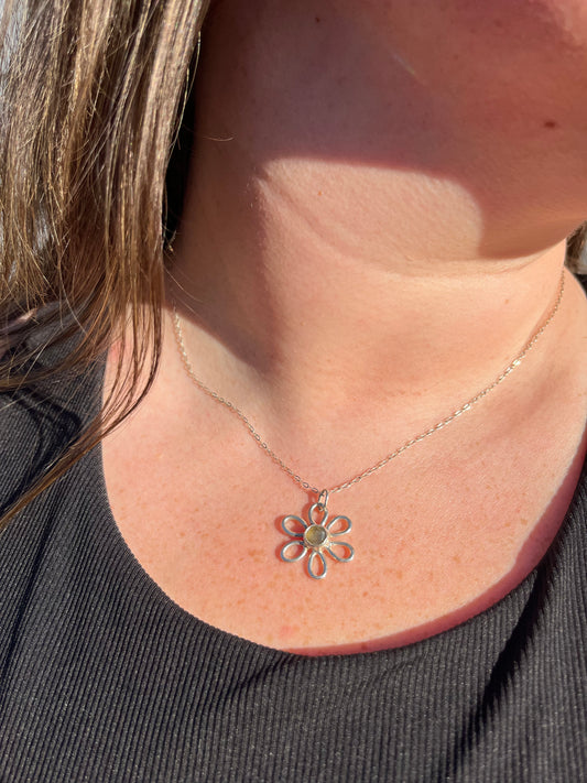 Sapphire Daisy Necklace